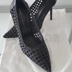 Zara basic collection heeled black shoes
